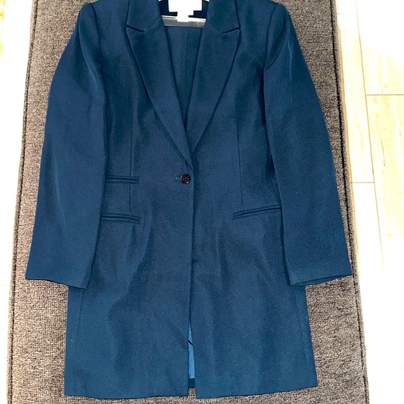 Signature by Larry Levine Jackets & Blazers - Gorgeous 2-Piece Larry Levine Suits